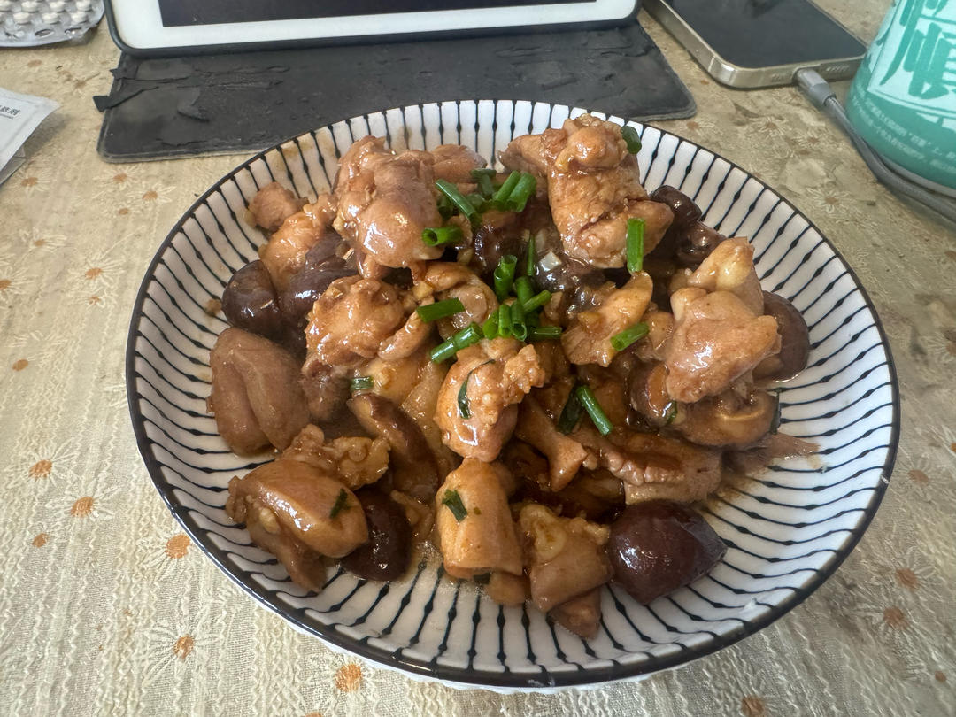 香菇滑鸡