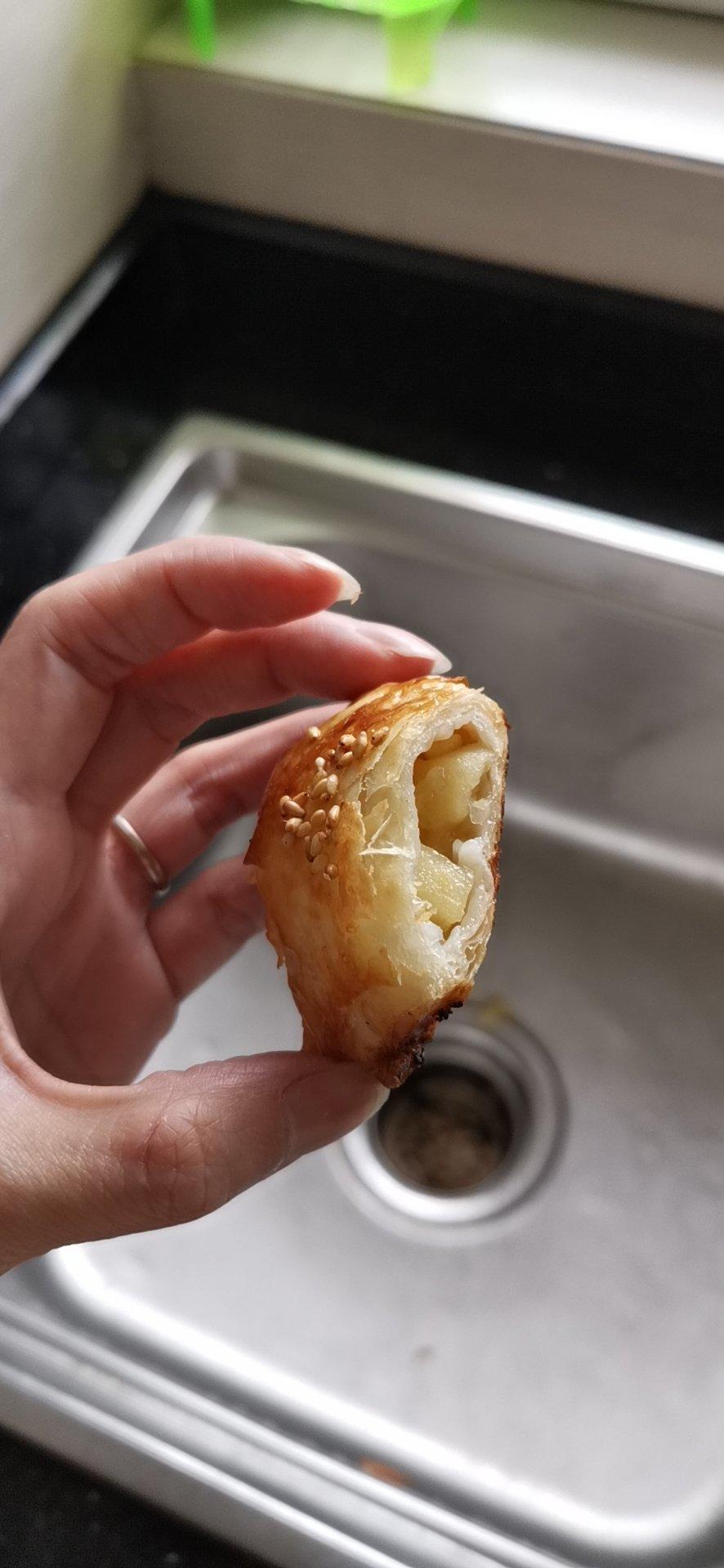 不用开酥，不用揉面，也能做香甜酥脆的苹果派