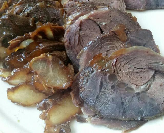 卤牛肉的做法