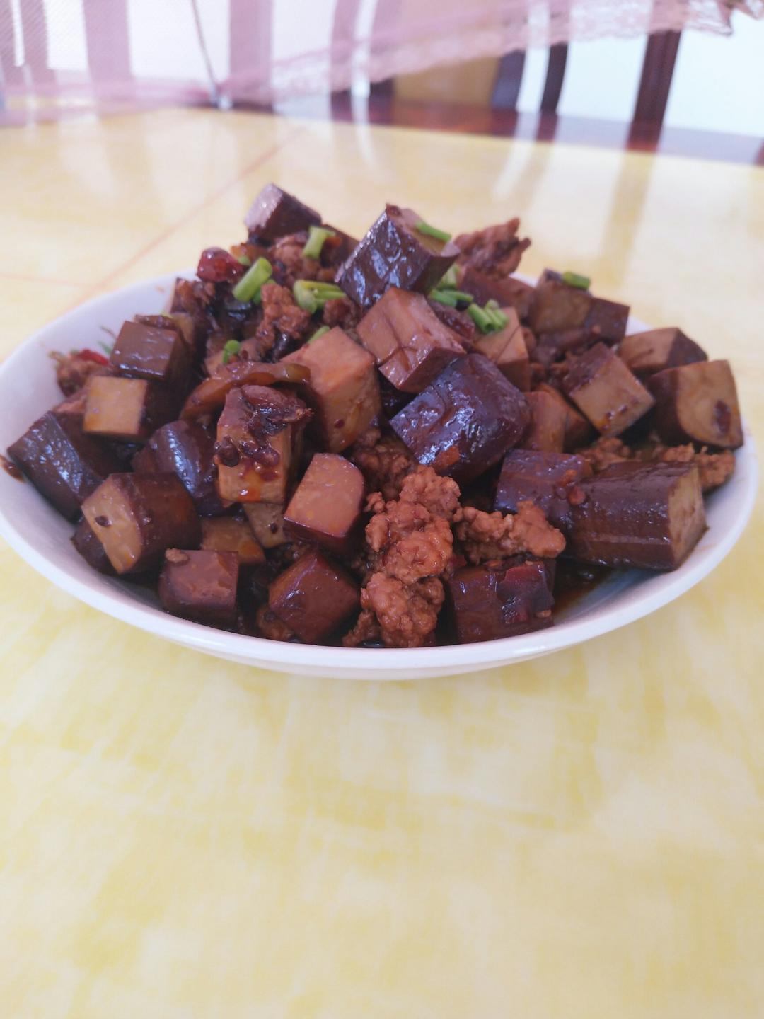 下饭神器---老干妈炒香干