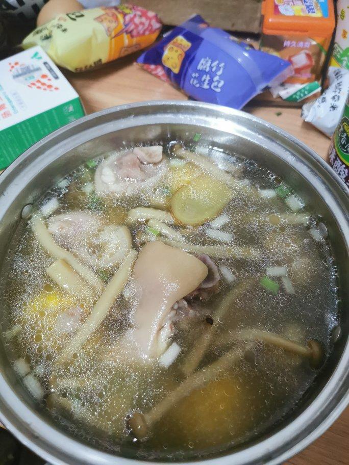 萝卜炖猪蹄