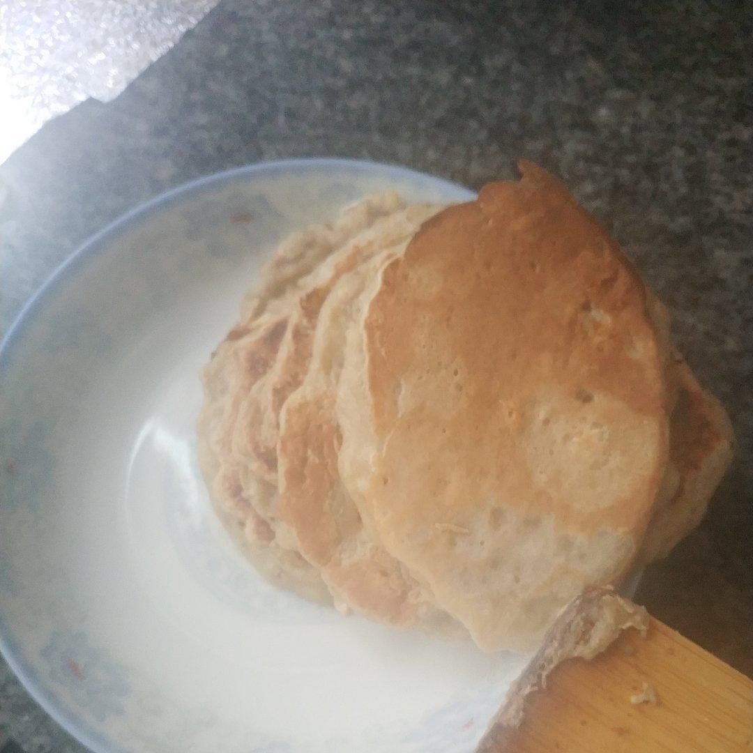 【减脂早餐】无油香蕉松饼（超简单）