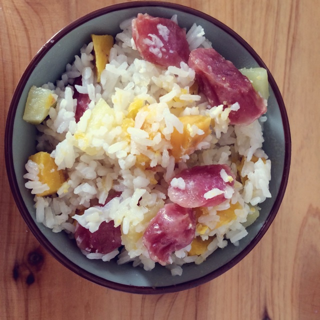 电饭锅版香菇腊肠饭