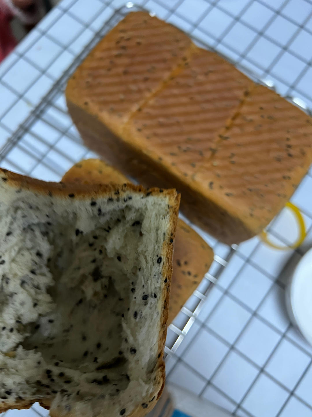 黑芝麻奶香吐司