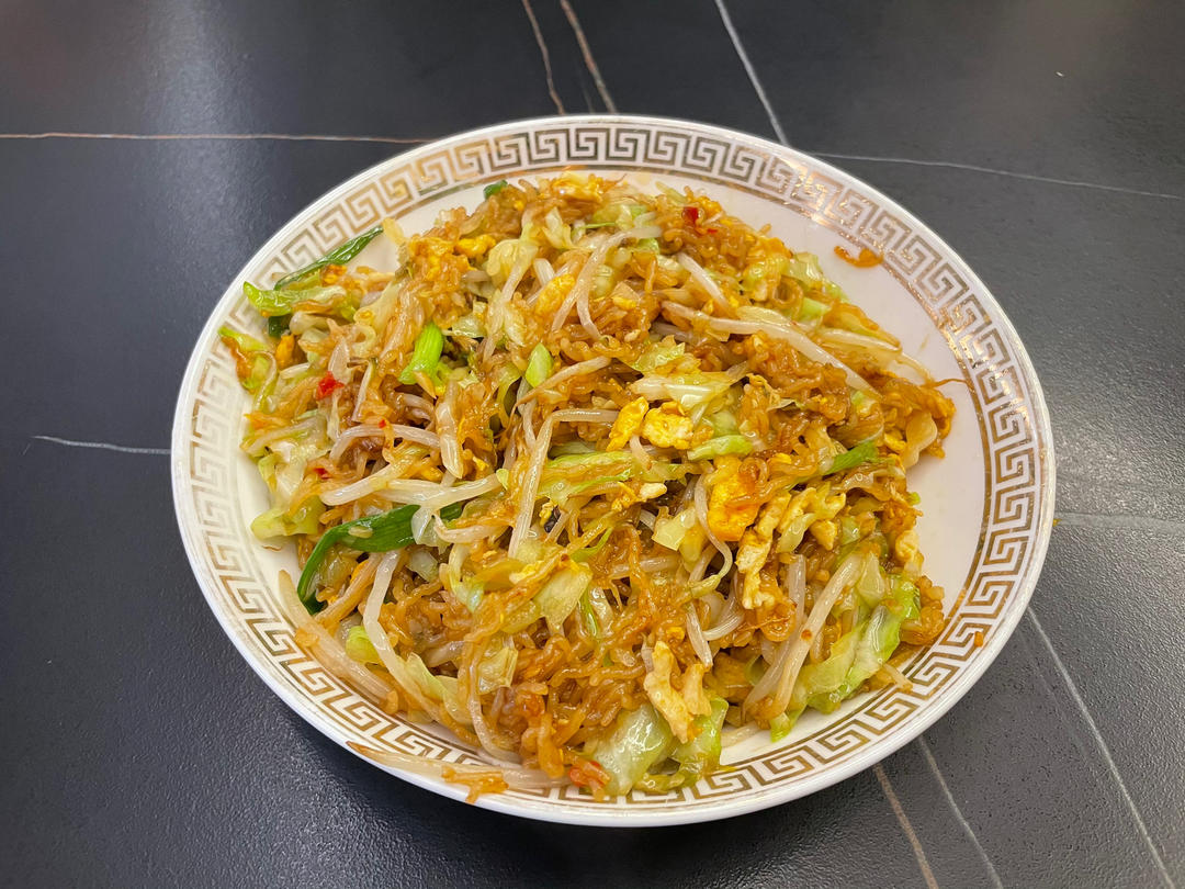 大牌档炒米粉