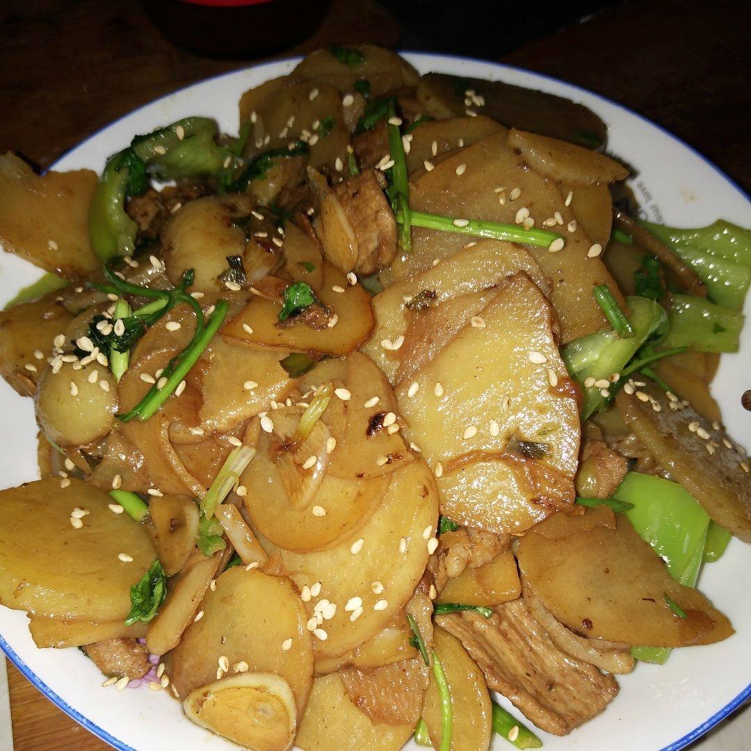 干锅土豆片