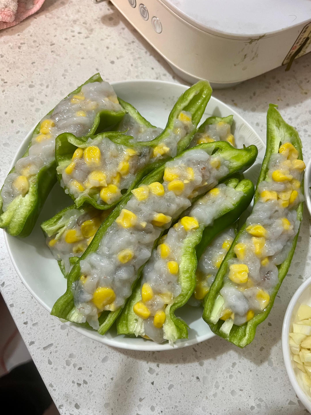 超下饭的青椒酿虾滑