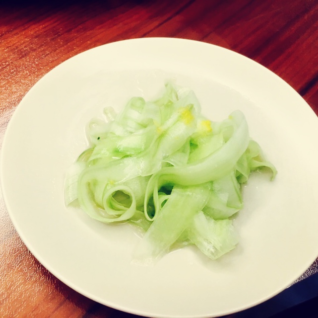 简单的高颜值~蜂蜜拌黄瓜