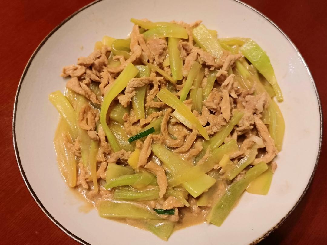 莴笋肉丝