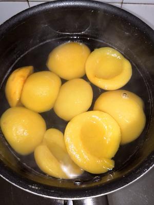 冷冻黄桃 罐头的做法 步骤2