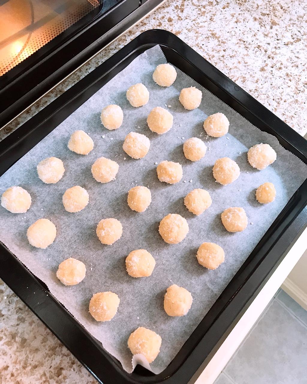 宝宝零食～椰蓉球