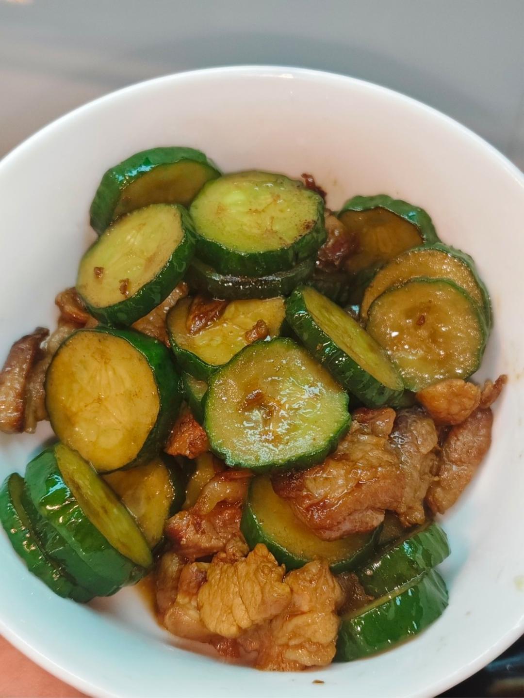 贼好吃的，下饭菜「黄瓜🥒炒肉🥩」