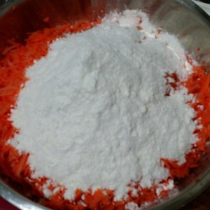 胡萝卜香菜素丸子的做法 步骤3