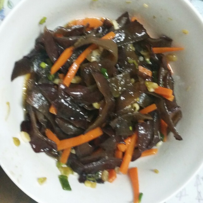 凉拌黑木耳