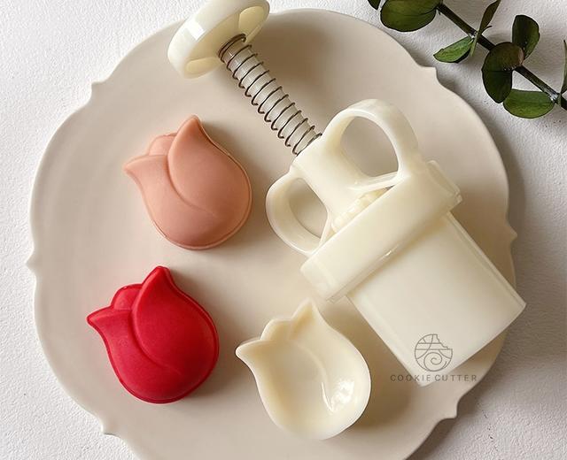 水果蔬菜花草植物树木花朵图案形状造型月饼模具集锦-20克迷你月饼-小榛果橡果形状的做法