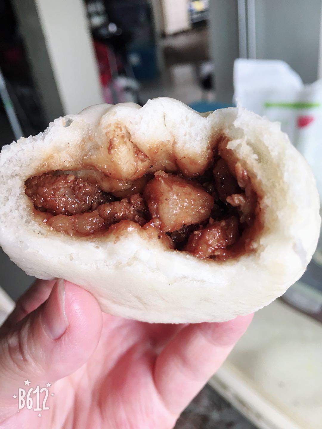 酱肉包子