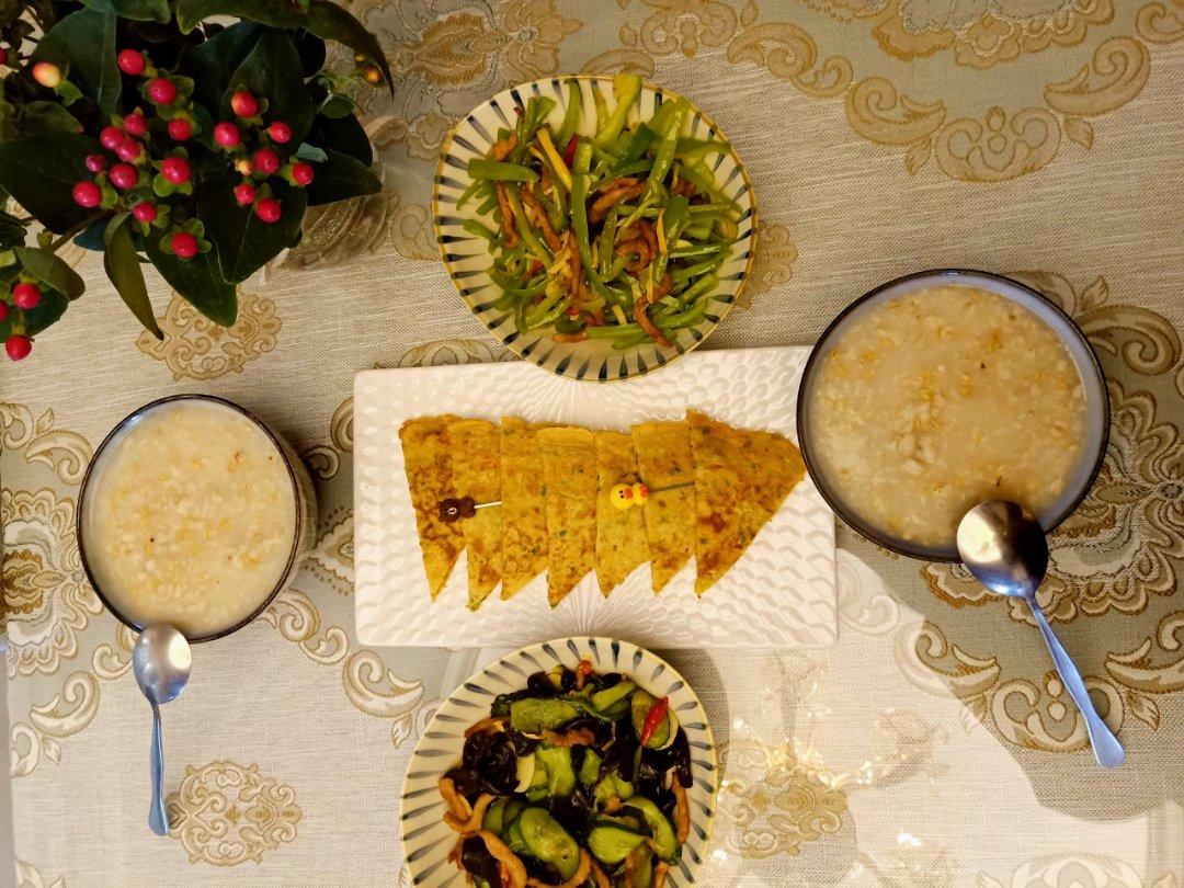 土豆丝鸡蛋饼-万能的土豆