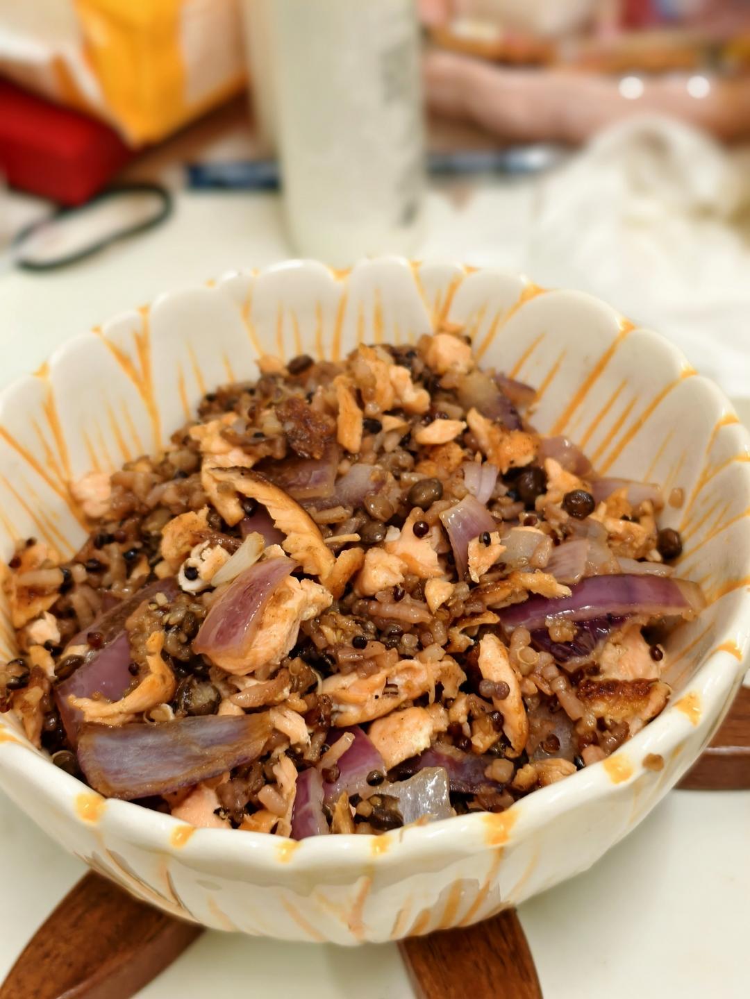 低脂三文鱼炒饭