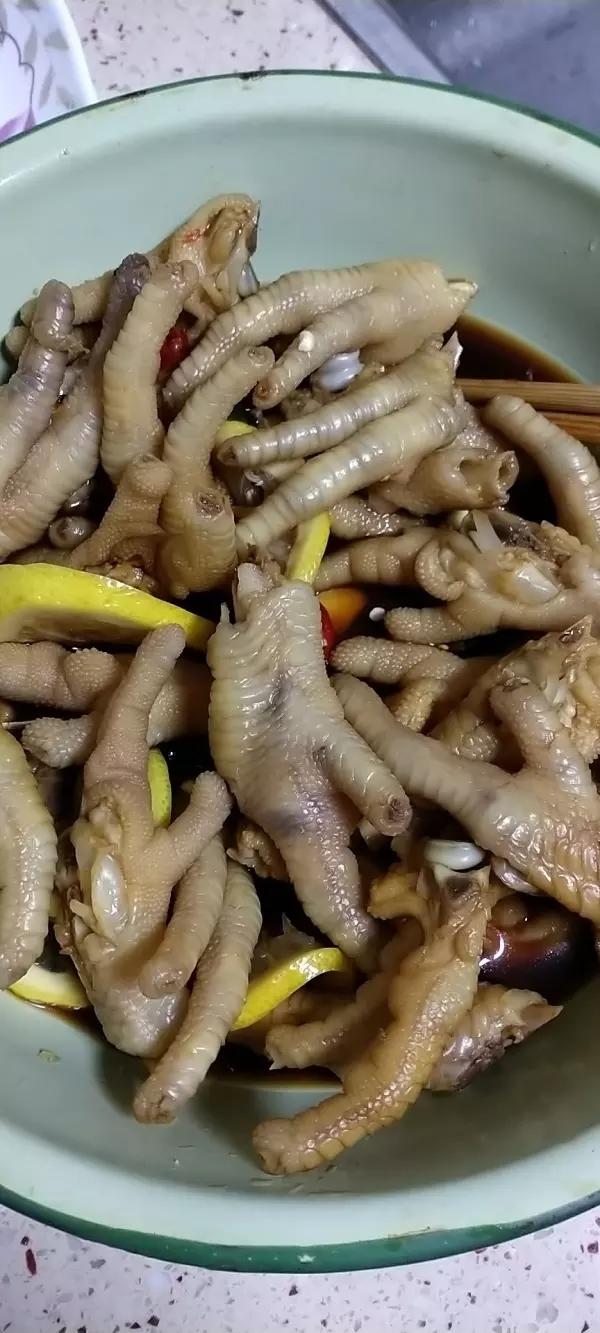 吃心不改2做的柠檬泡椒凤爪