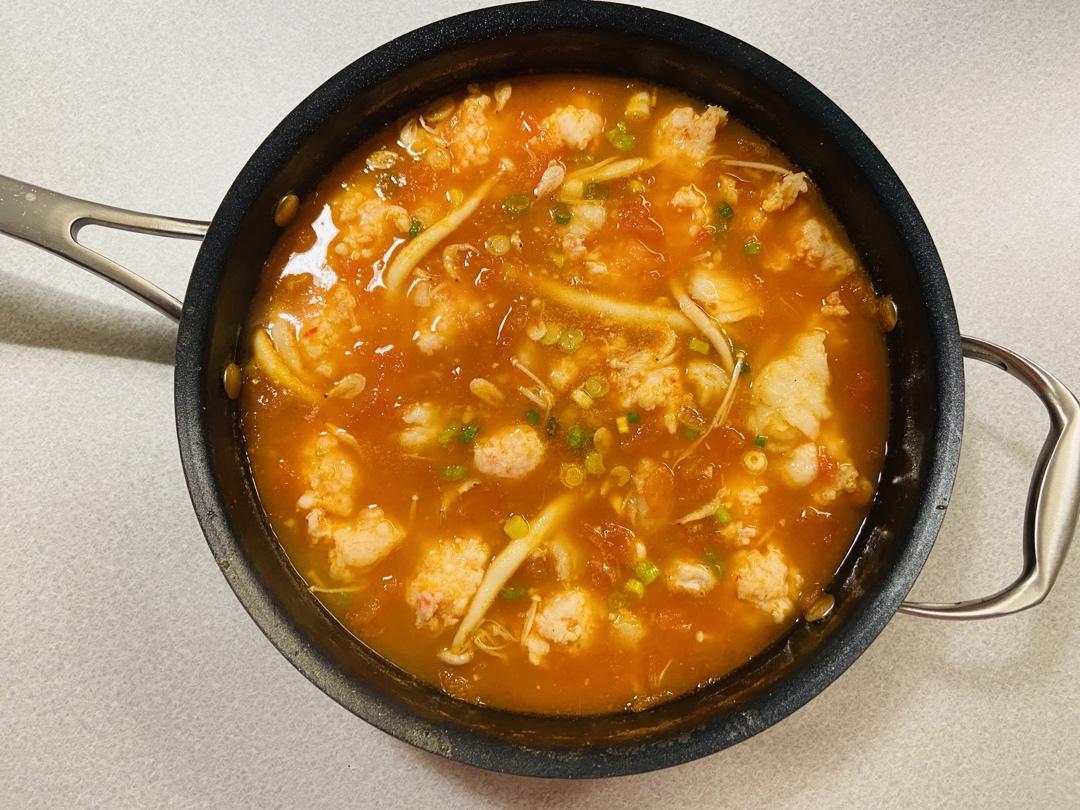 【番茄酸汤虾滑】