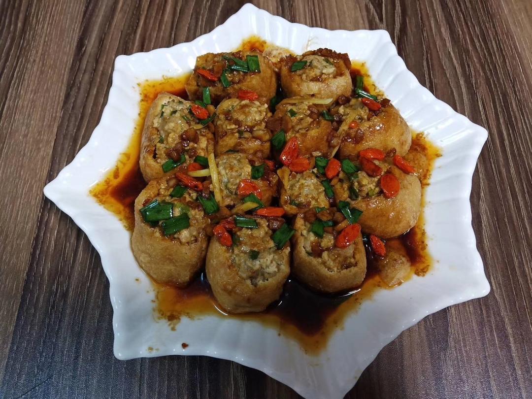 一端上桌就被秒光的时蔬肉沫酿油豆腐