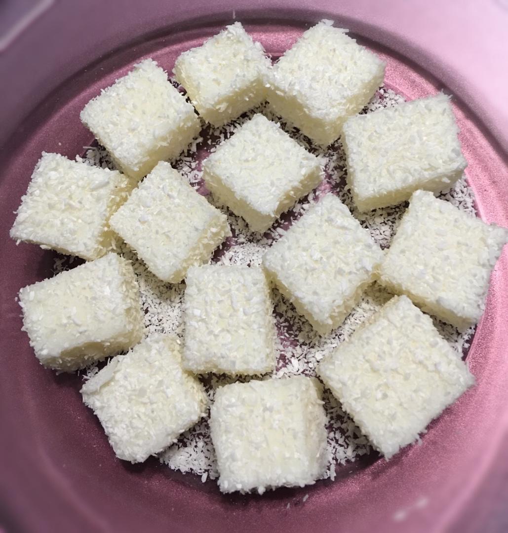 完胜85‘C的牛奶椰蓉小方