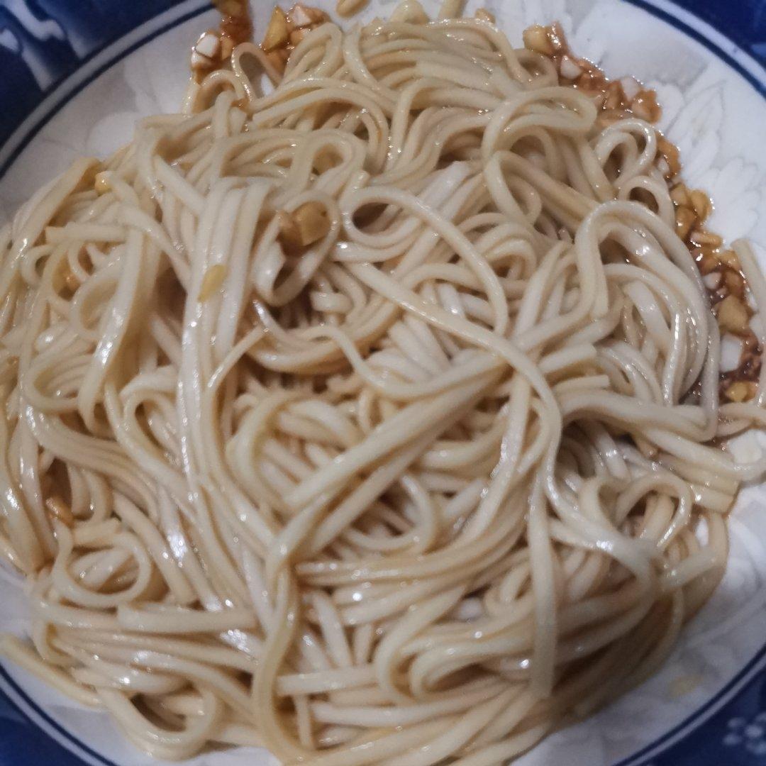 蒜面条