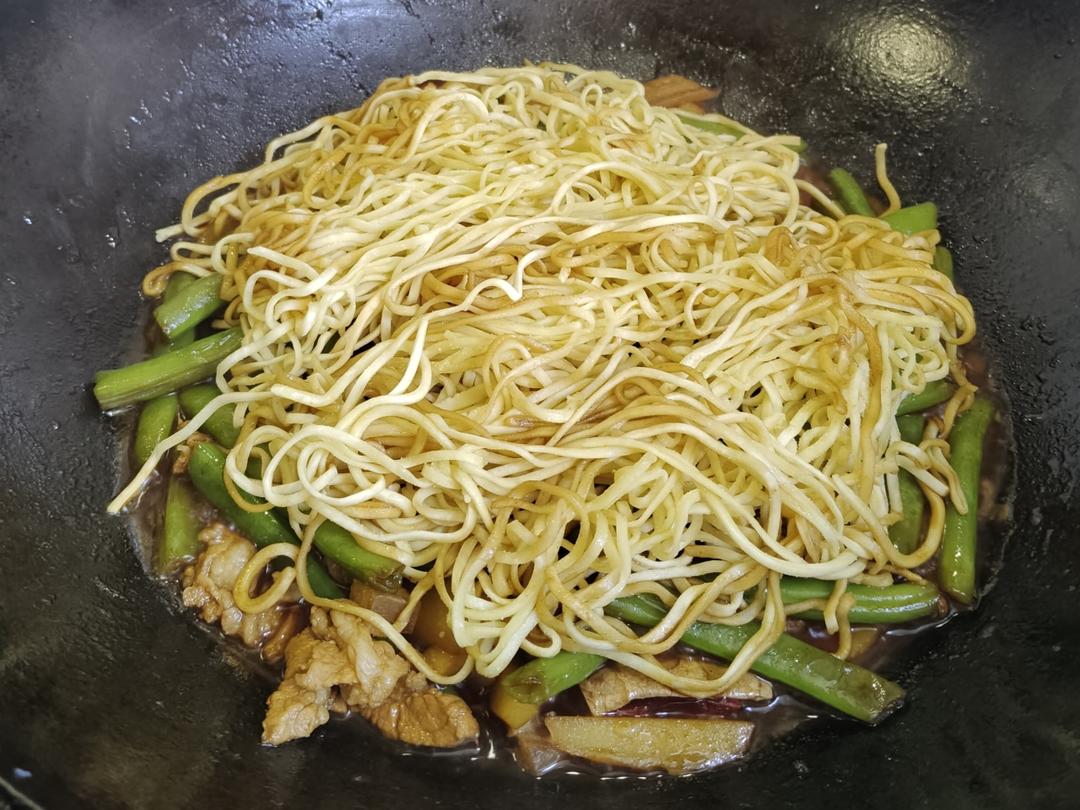 豆角焖面