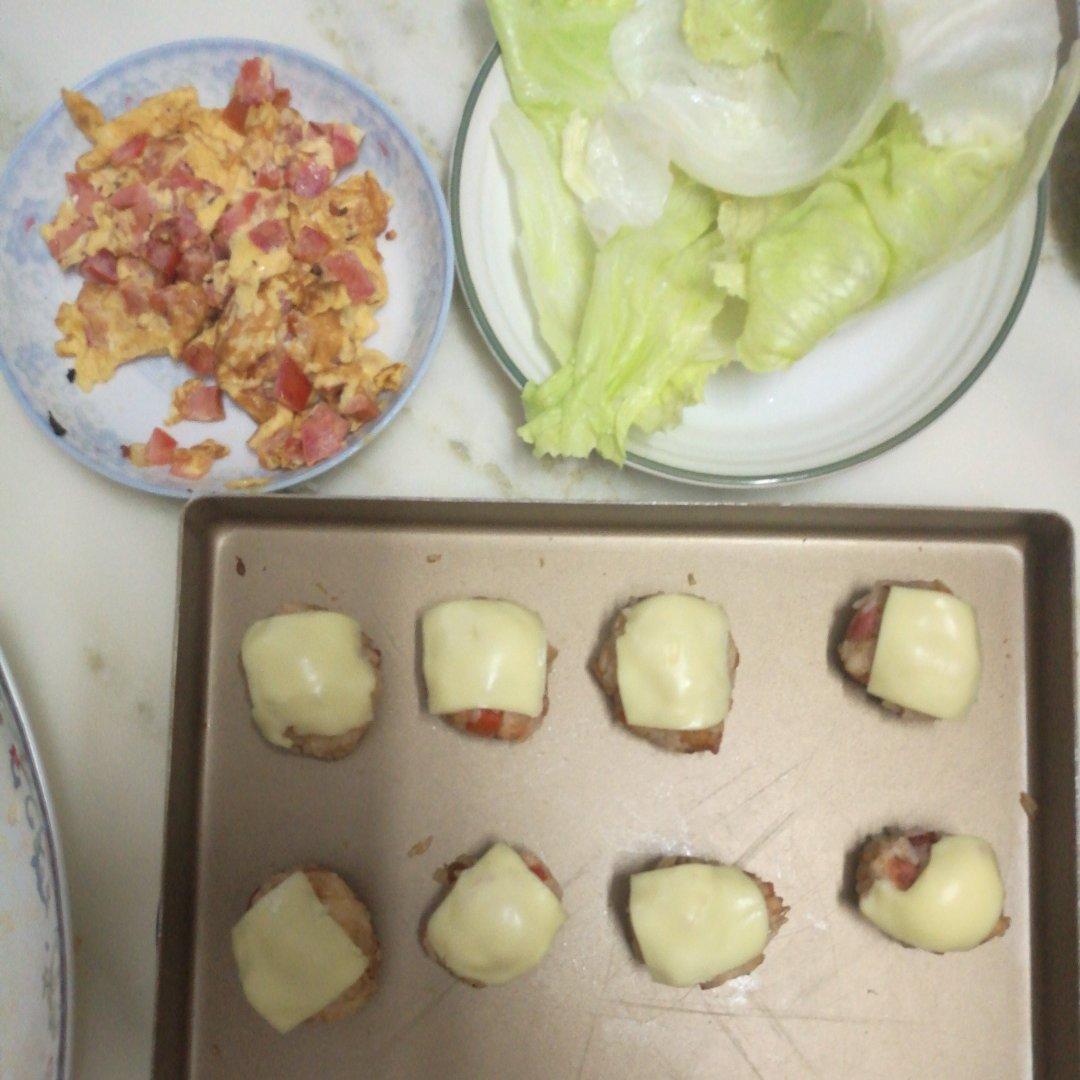 奶酪片烤饭团。