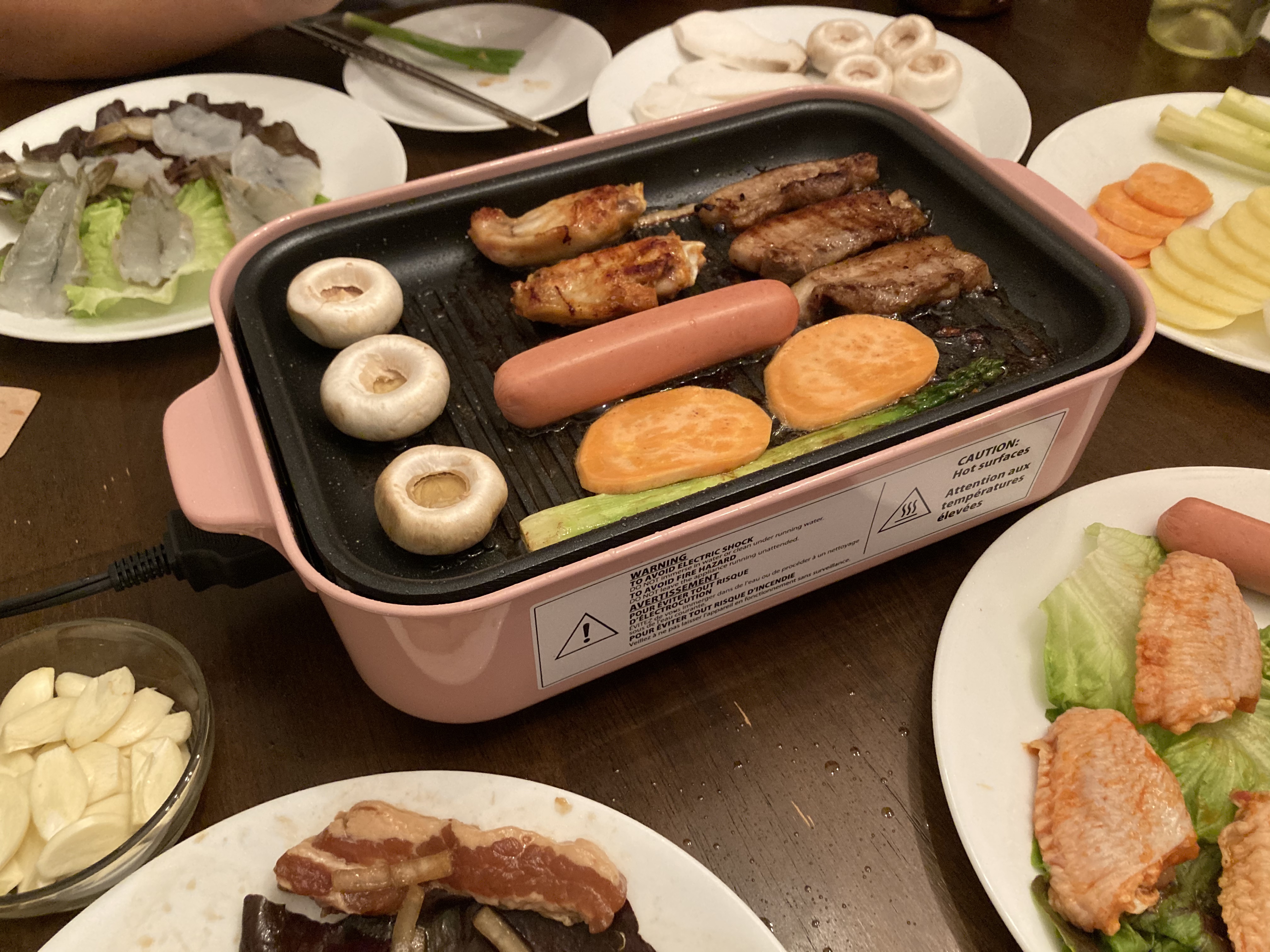 大满足！🥳 懒人在家吃韩式烤肉 无油烟 放心吃的做法