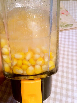 老少皆宜的玉米浓汤，一碗深秋里的暖意的做法 步骤6