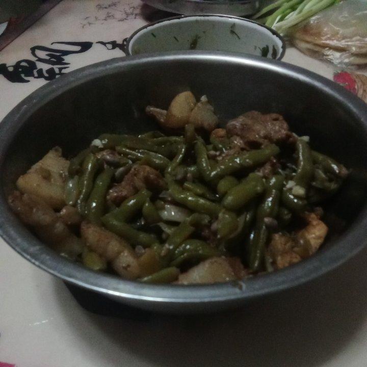 百吃不厌的东北豆角炖肉