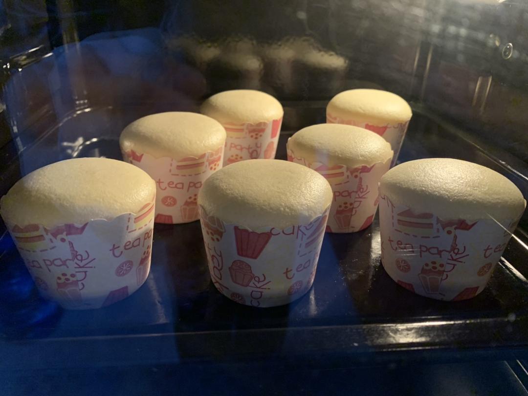 棉花纸杯蛋糕