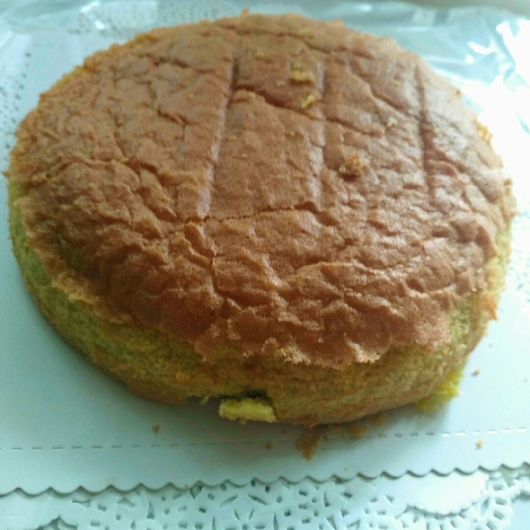 超简单完美戚风蛋糕（6寸2蛋）附打发、翻拌、脱模视频