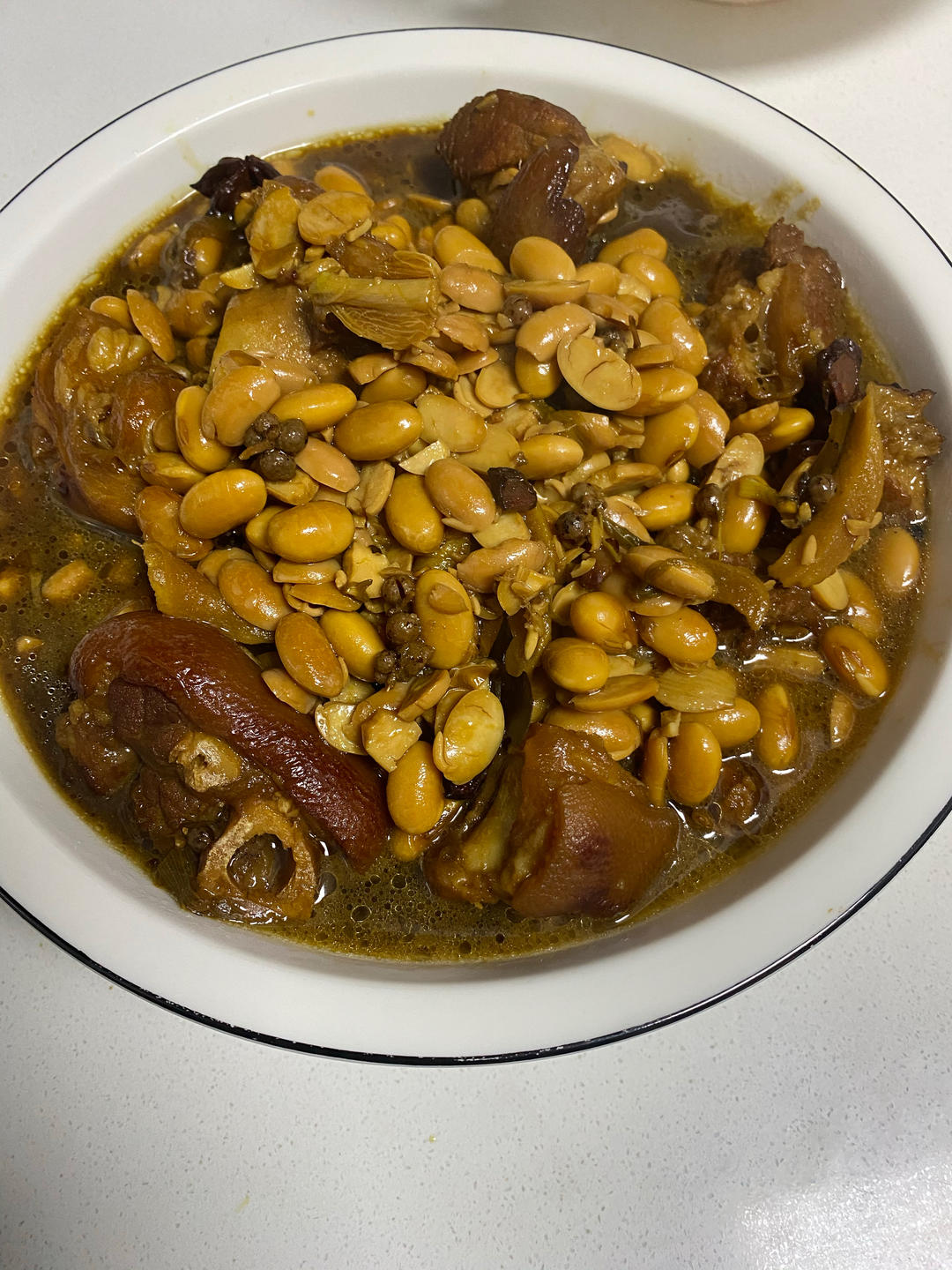 酱香黄豆焖猪脚