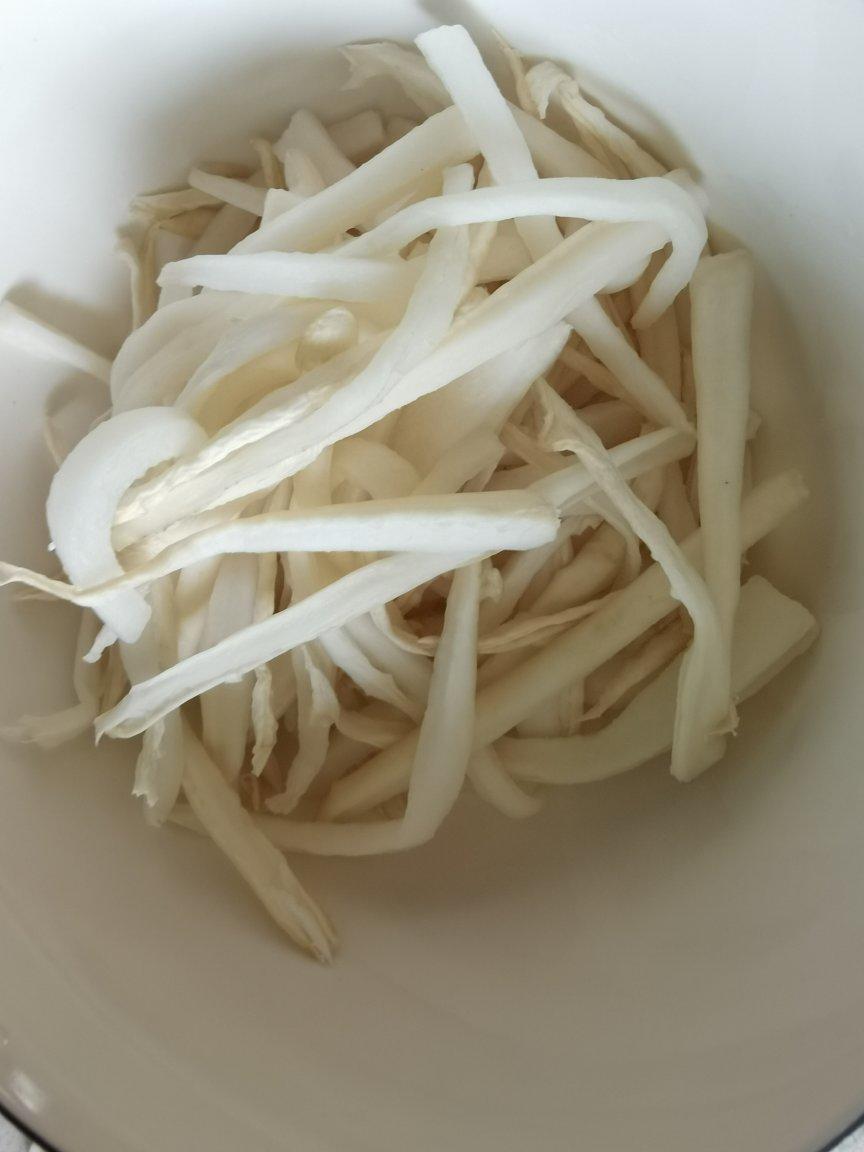 四川风味麻辣萝卜干