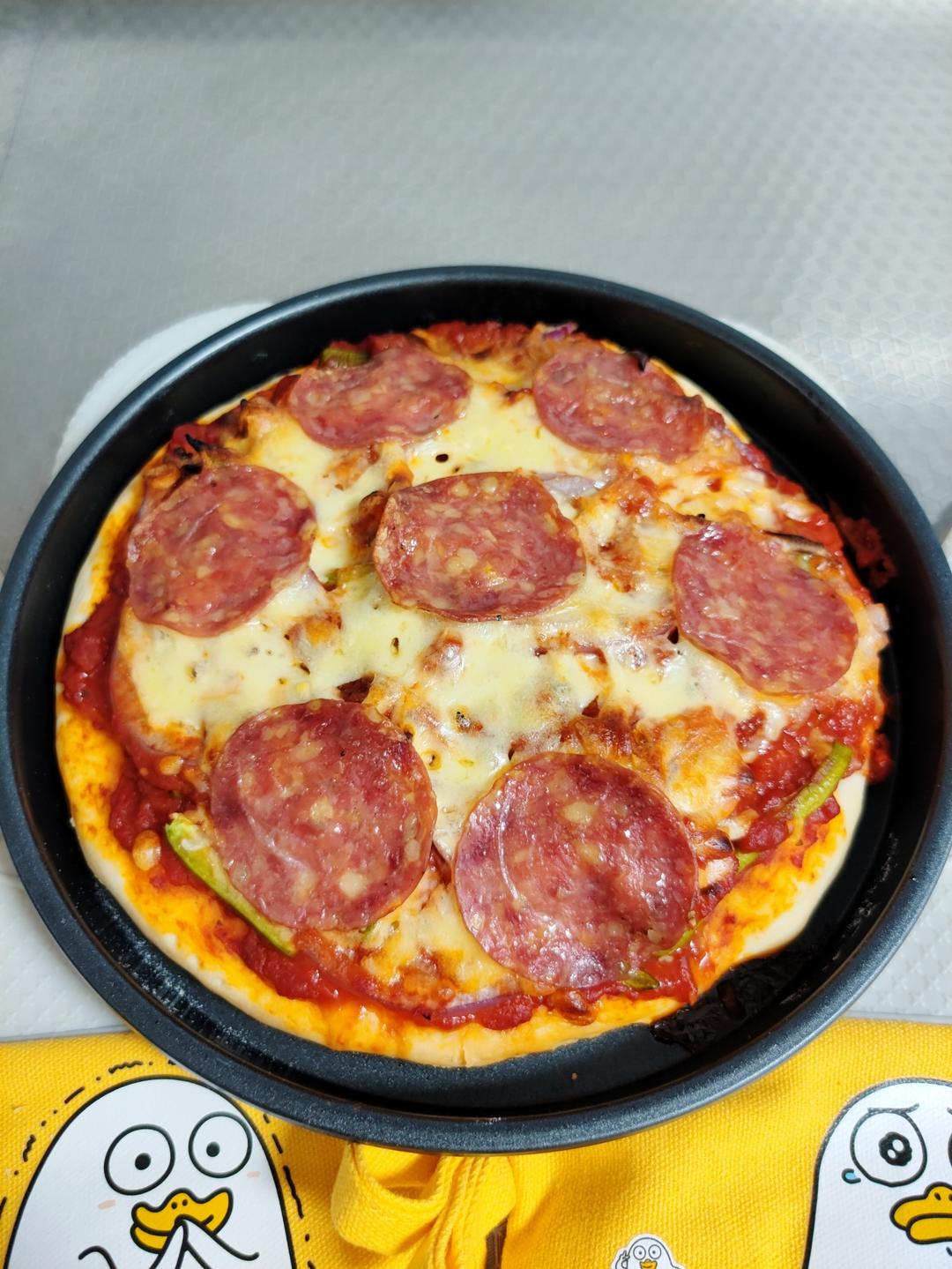 萨拉米薄底披萨 Salami Pizza