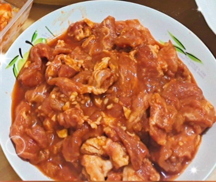腌制梅花肉烤肉