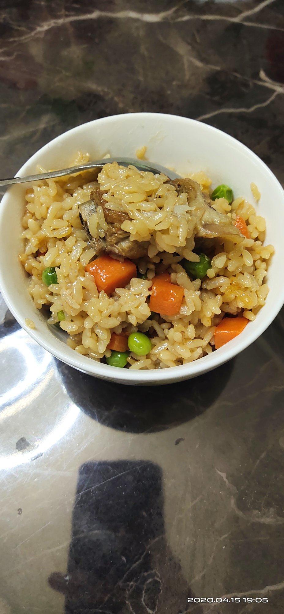 喷香排骨焖饭（爆好吃）