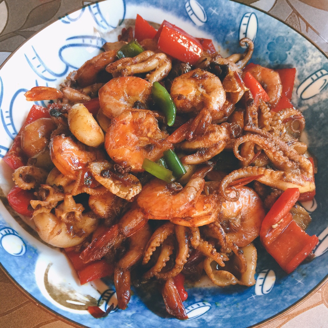 一只喵icey做的香辣八爪鱼(虾)