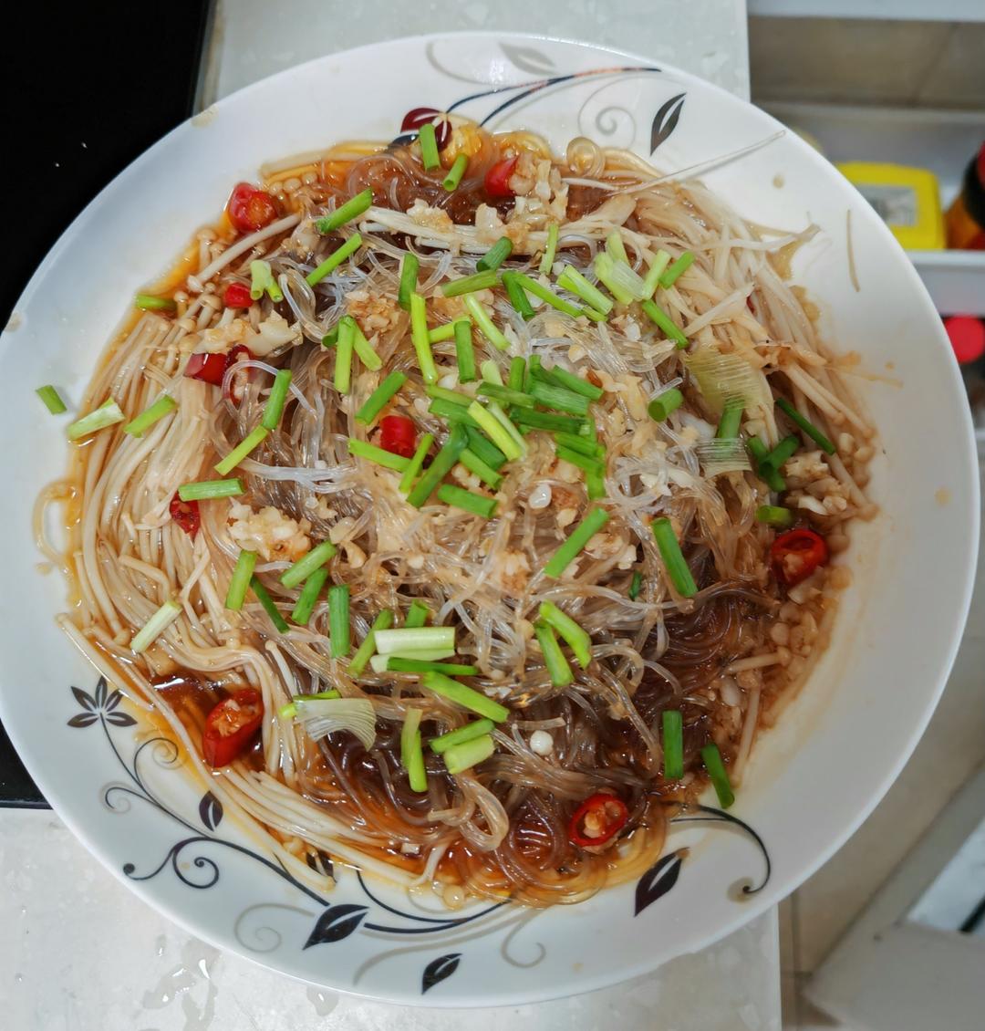 蒜蓉蒸粉丝(可加金针菇过娃娃菜)