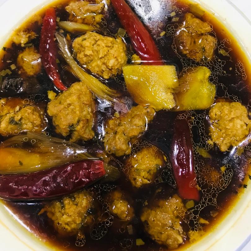 先炸后蒸的肉丸子