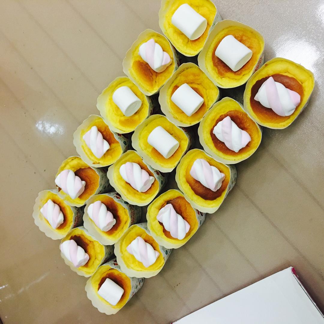 焦糖&棉花糖杯子蛋糕