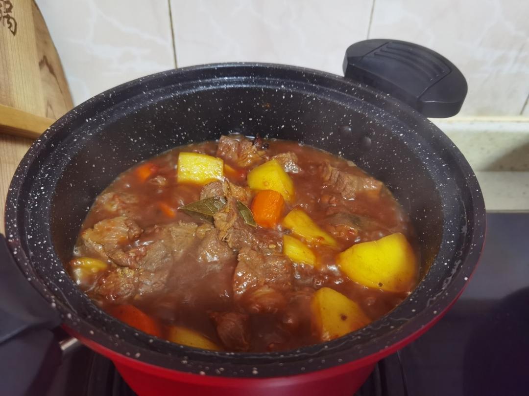 红烧牛肉土豆 （独家秘制）