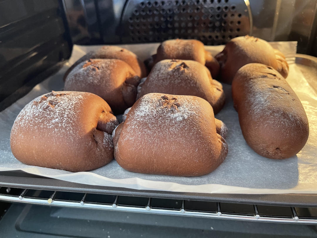 超软的巧克力面包卷