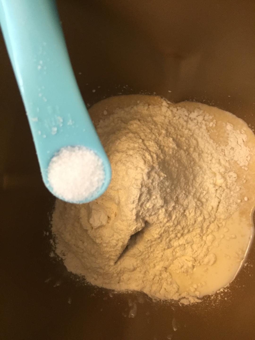 纯奶手撕吐司的做法 步骤1