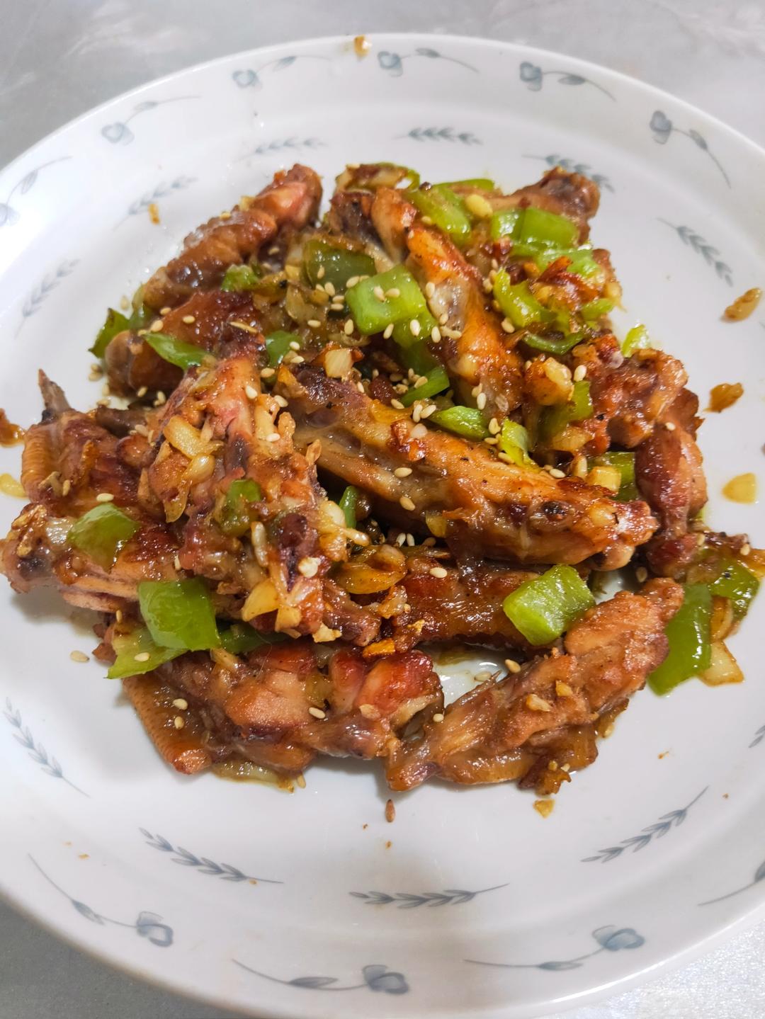 蒜香鸡翅，这才是鸡翅最好吃的做法