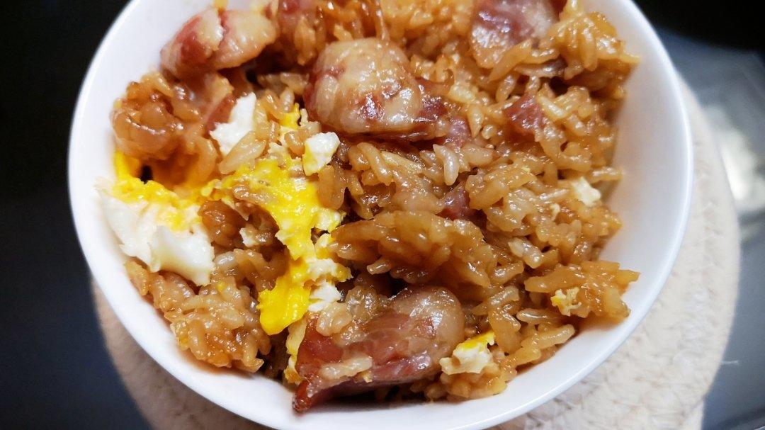 【电饭煲腊肠煲仔饭】