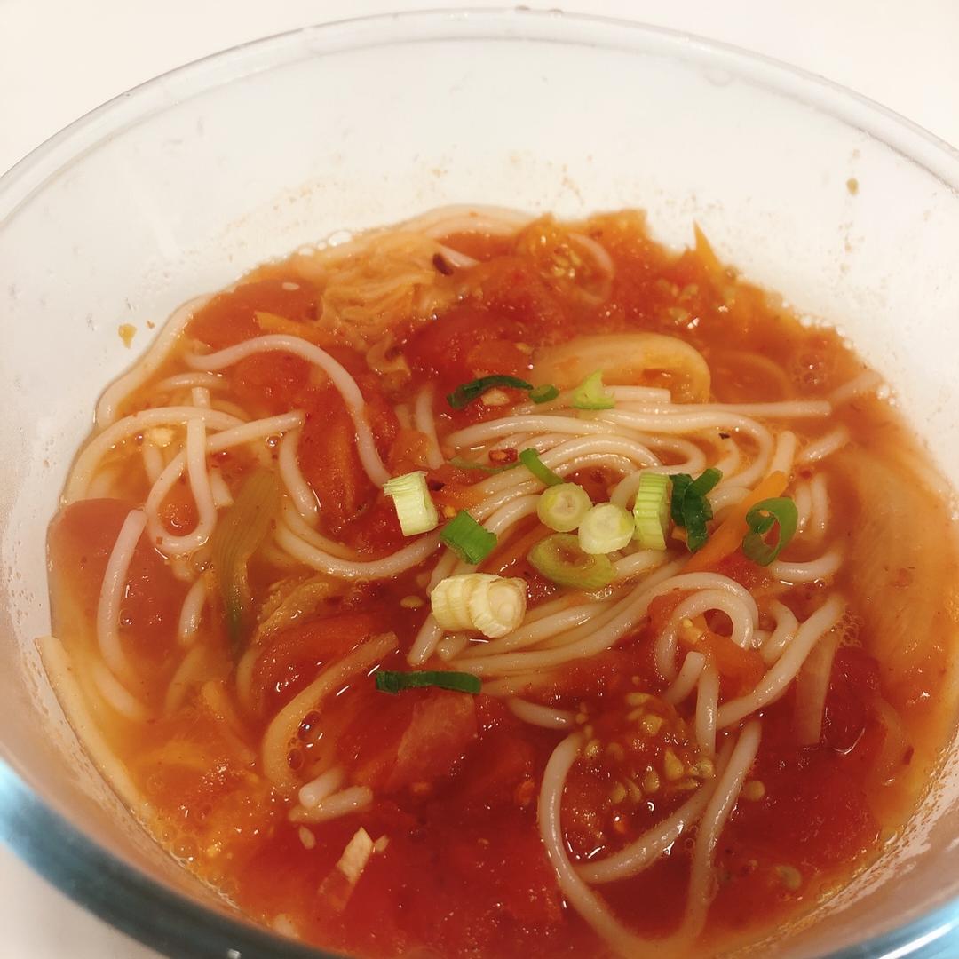韩式泡菜荞麦面