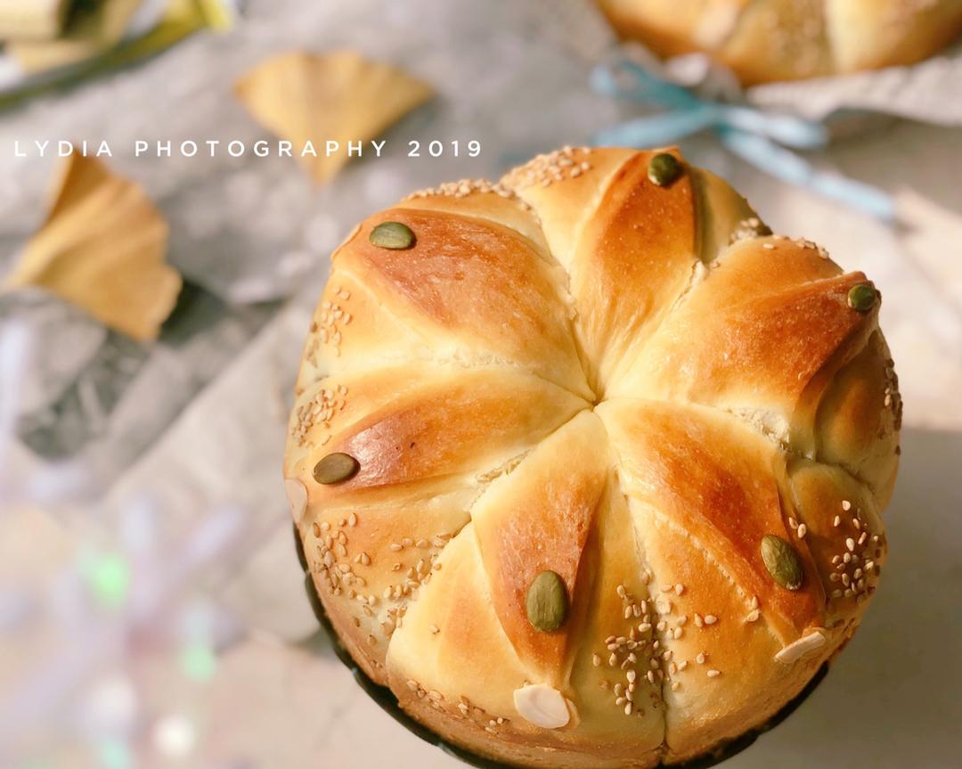 👑皇冠豆沙面包的做法